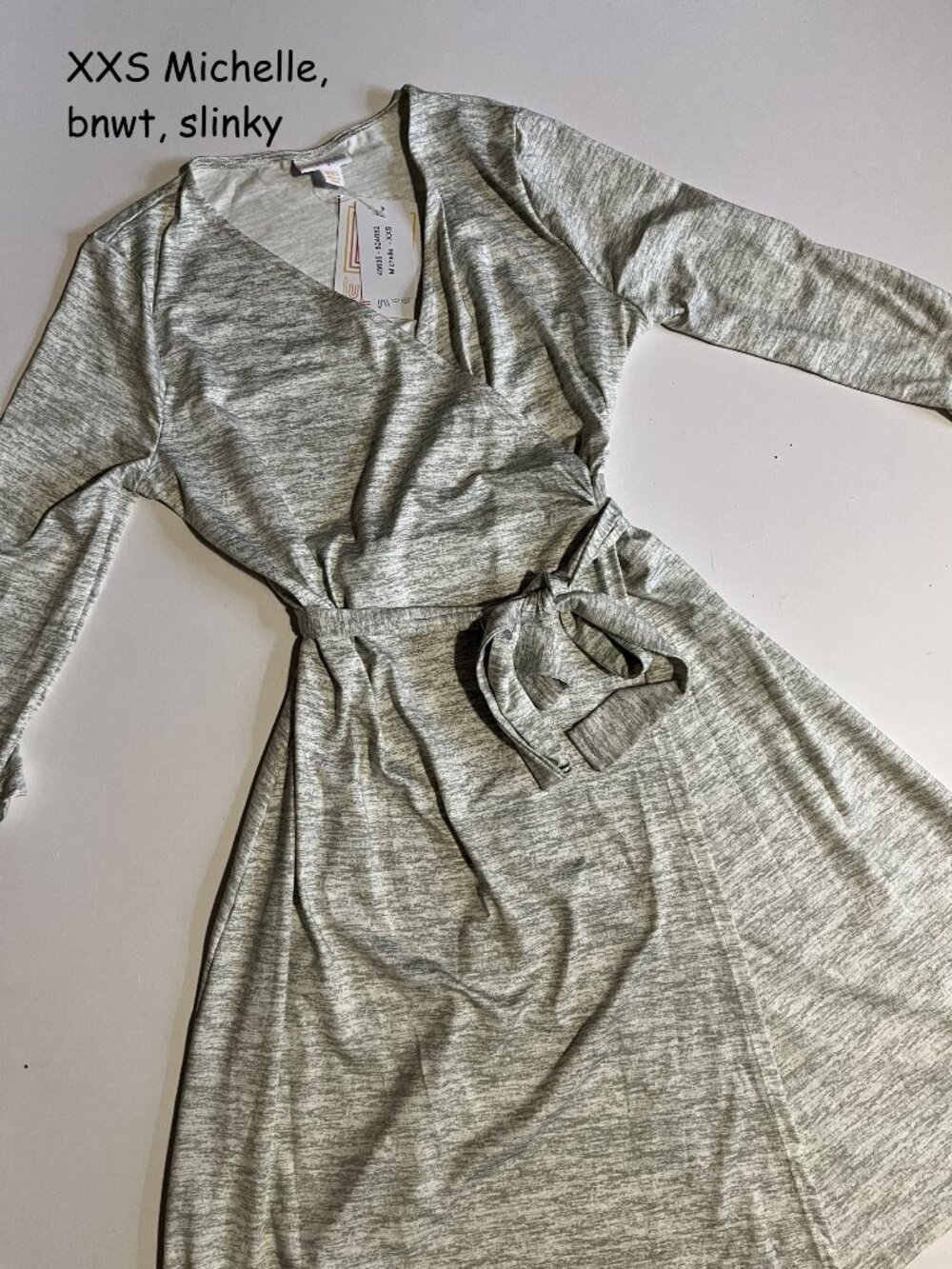XXS Lularoe Michelle wrap dress, white with green heathering, slinky